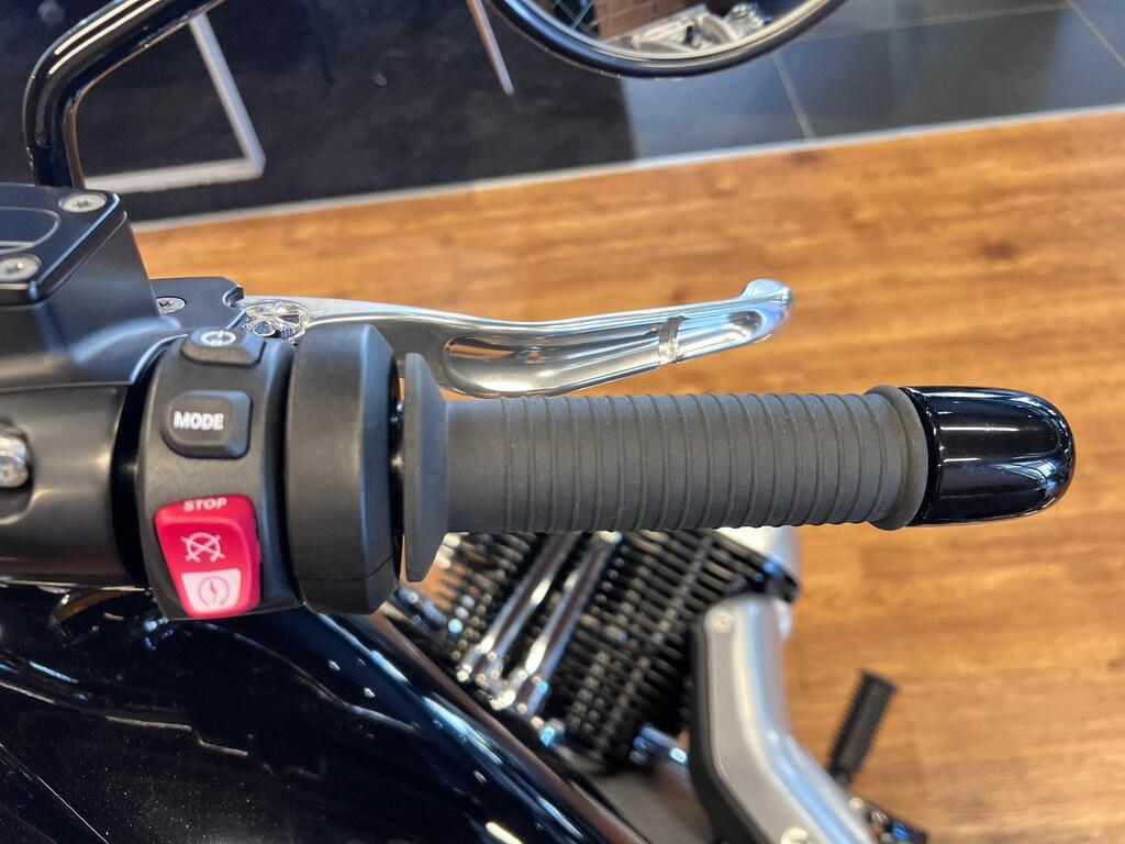 R 18