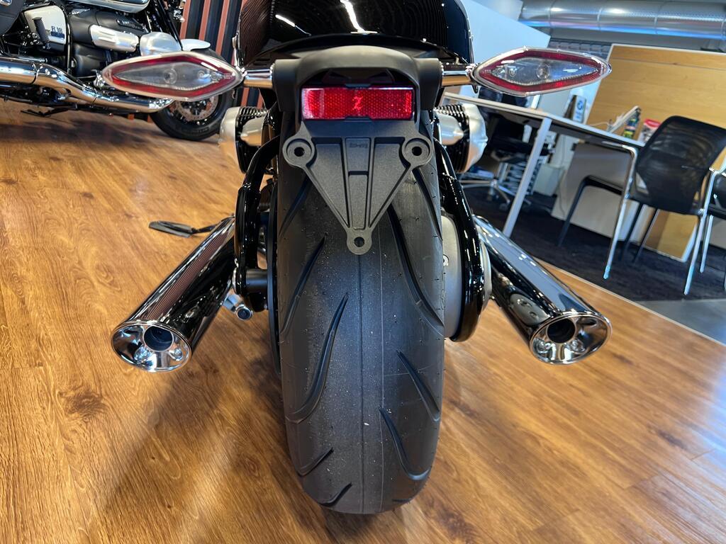 R 18