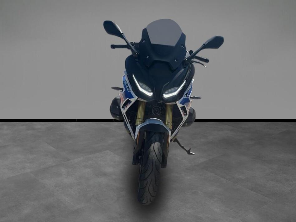 R 1300 RS