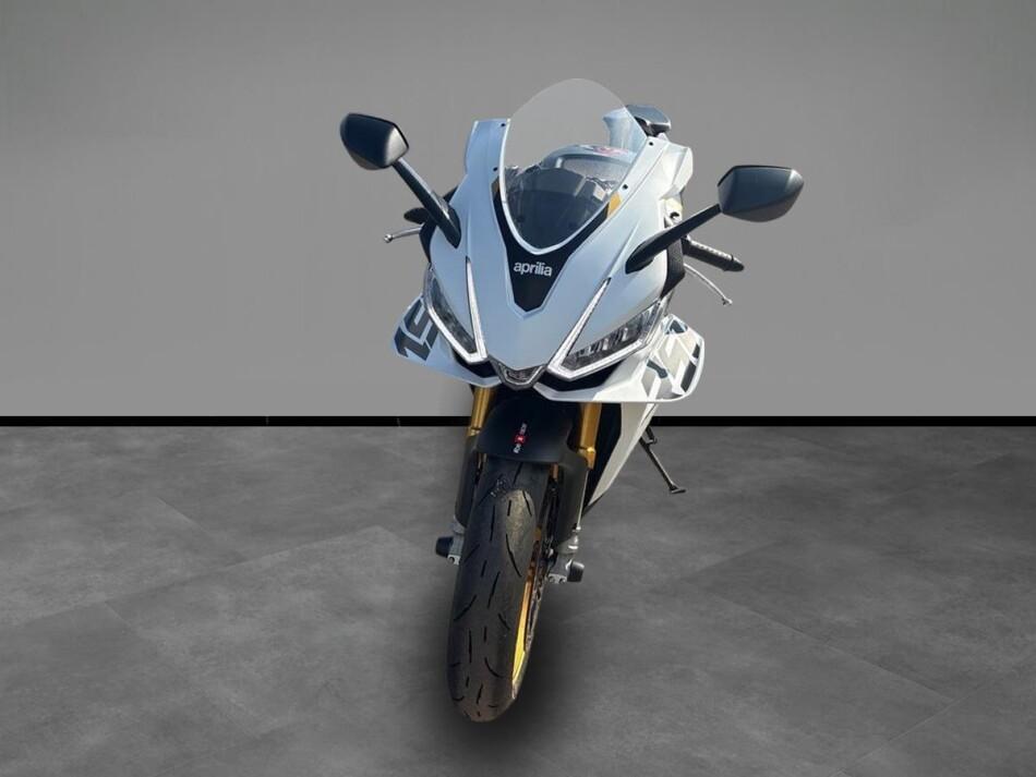 RSV4 1100