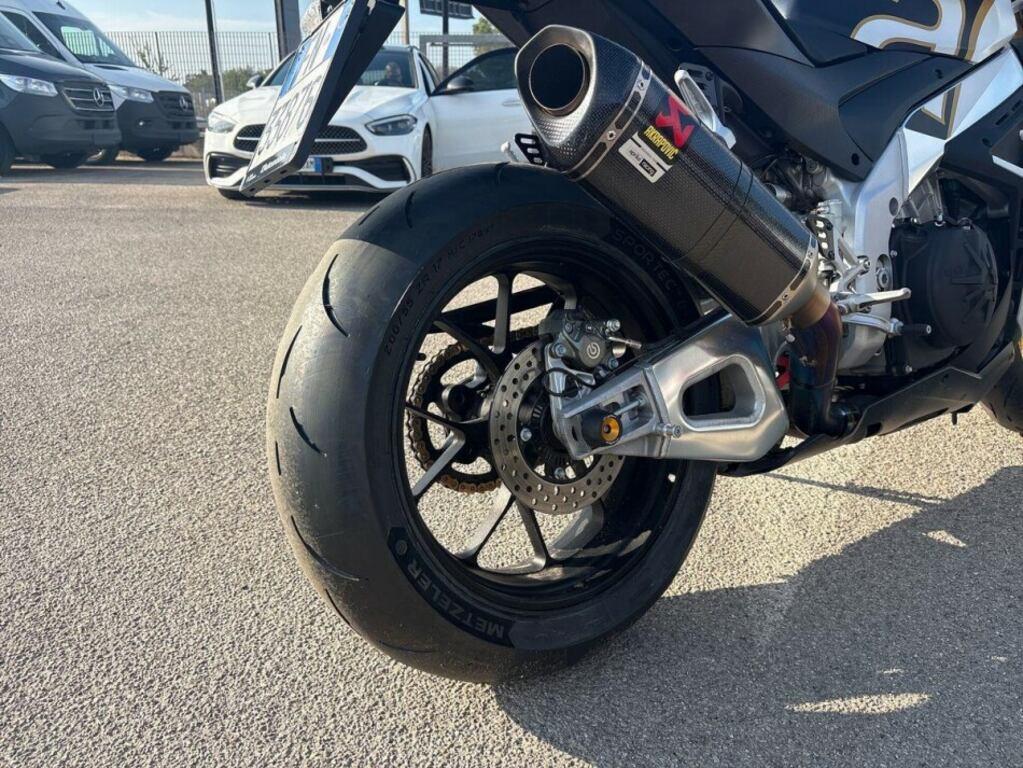 RSV4 1100