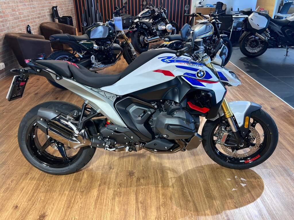 R 1300 R