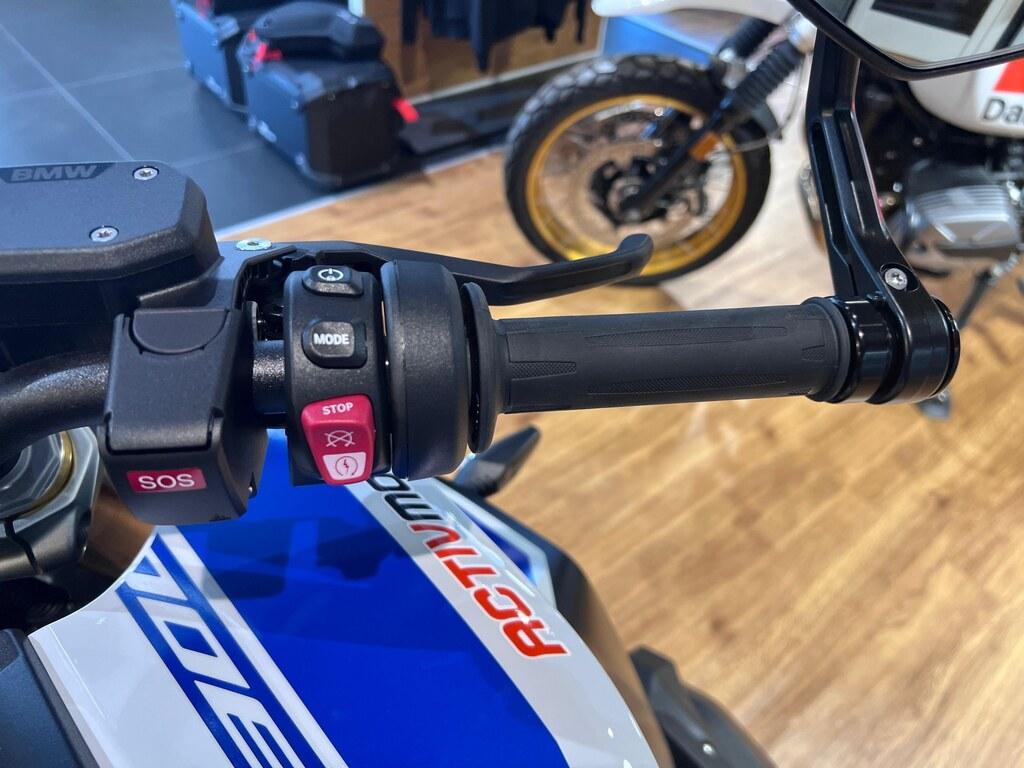 R 1300 R