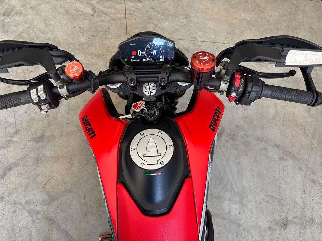 HYPERMOTARD 950