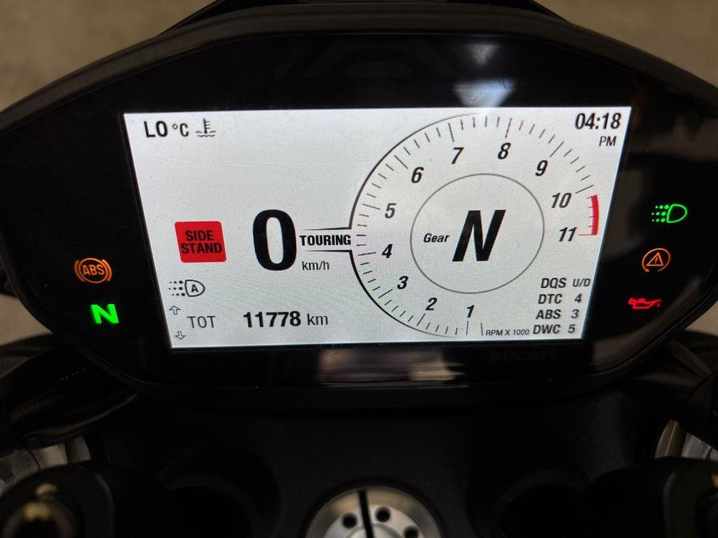 HYPERMOTARD 950