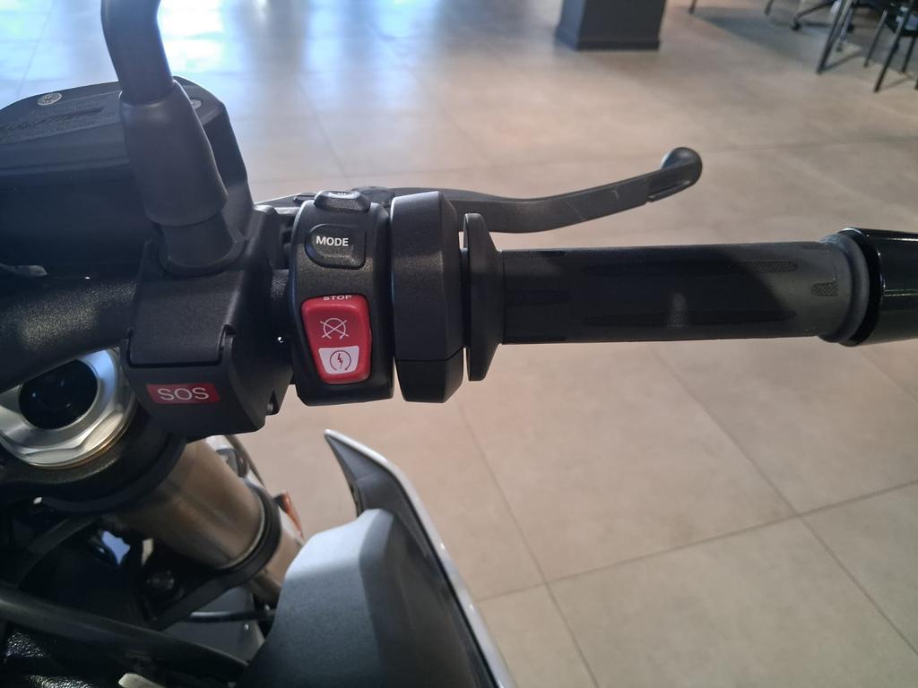 S 1000 R