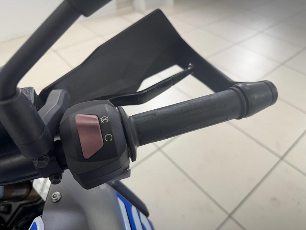 G 310 GS