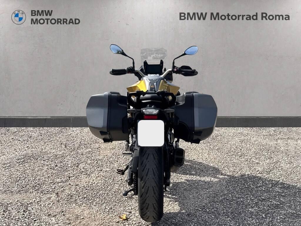 F 900 XR