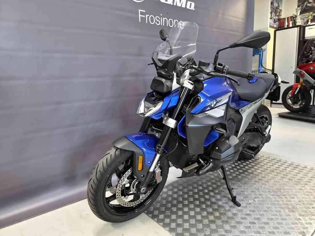 R 1300 R