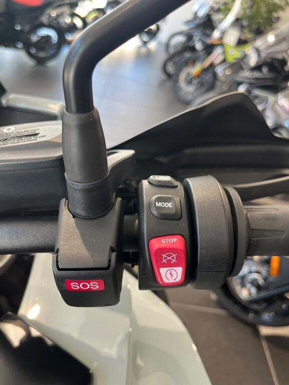 S 1000 XR