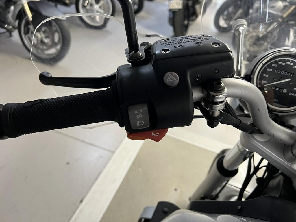 R 850 R