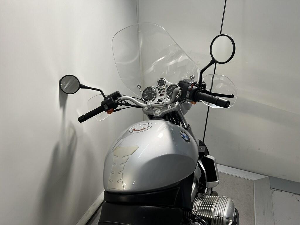 R 850 R