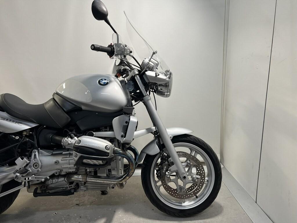 R 850 R