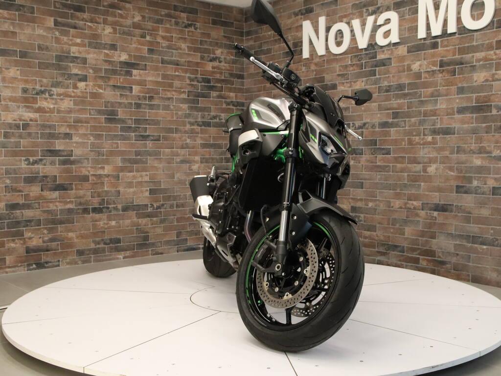 Z 900
