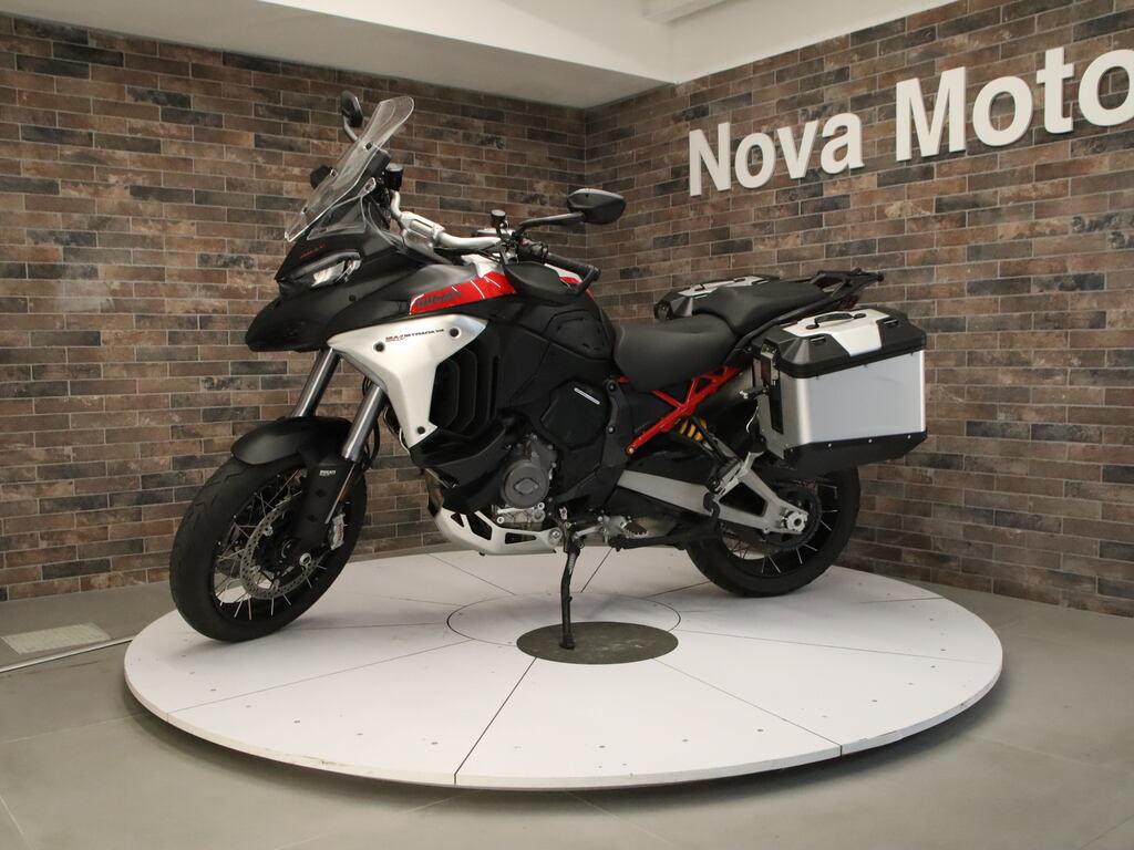 MULTISTRADA V4