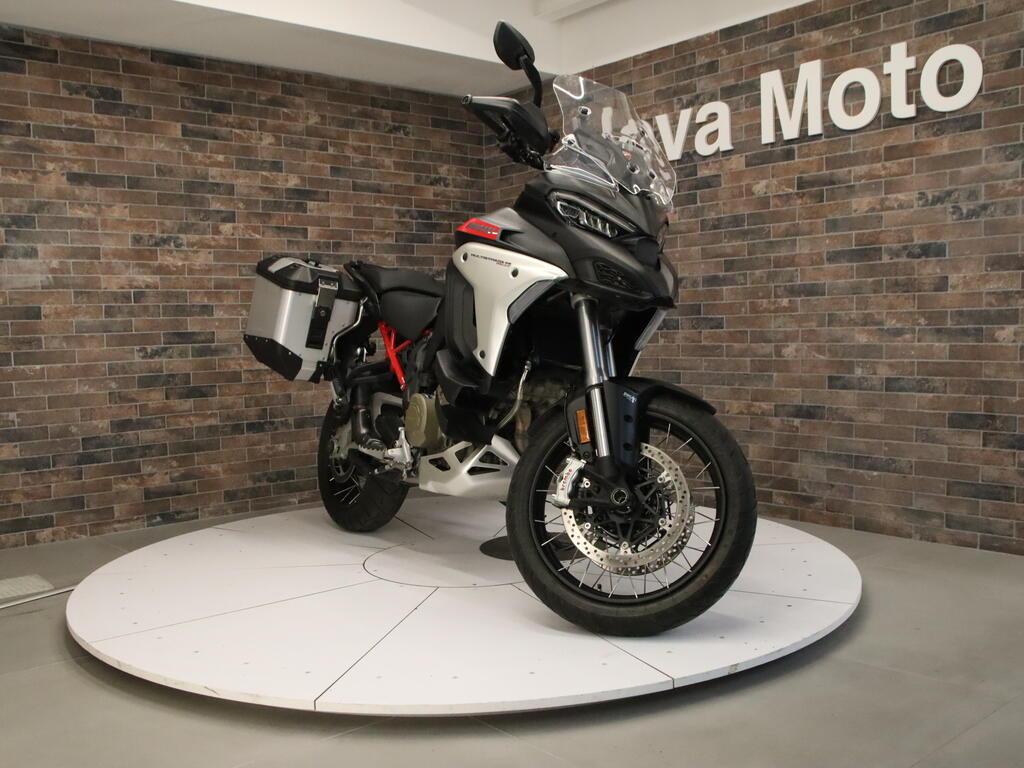 MULTISTRADA V4