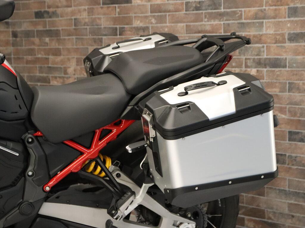 MULTISTRADA V4