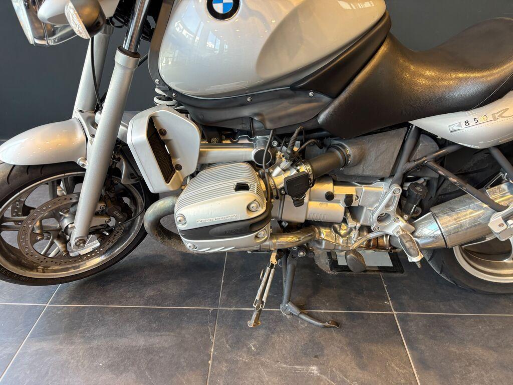 R 850 R