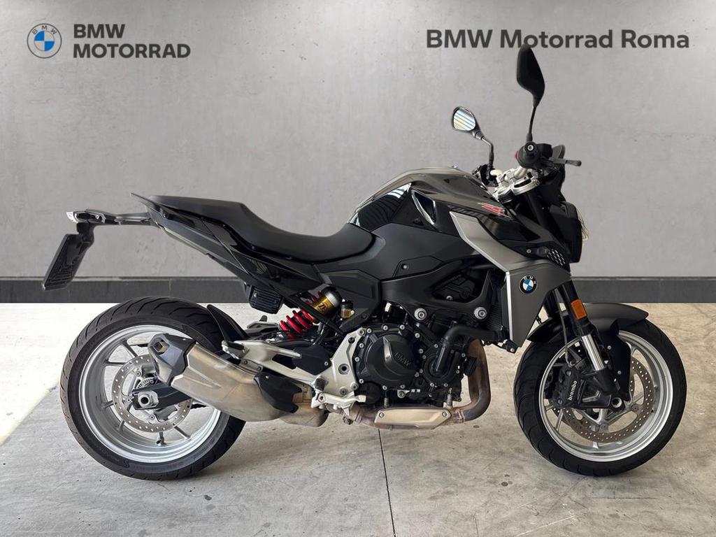 F 900 R