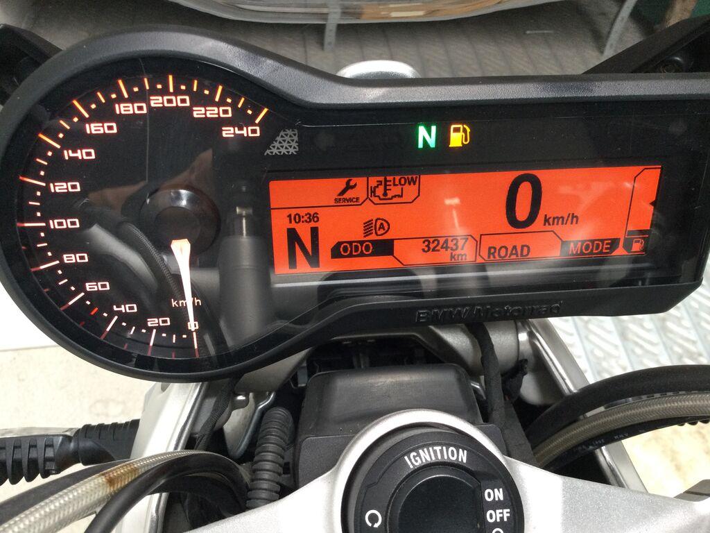 R 1200 R