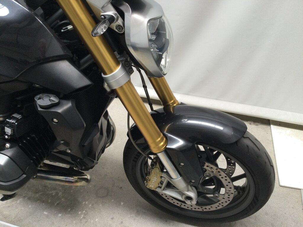 R 1200 R