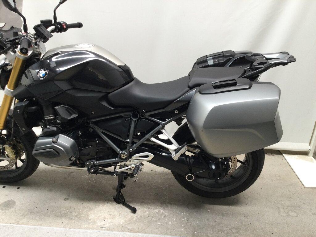 R 1200 R