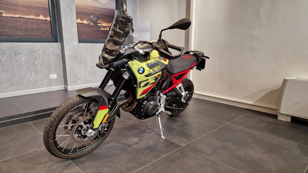 F 900 GS