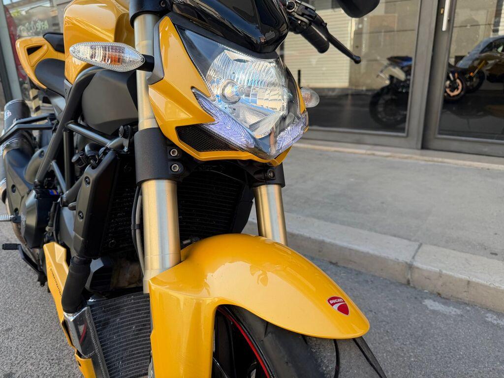 STREETFIGHTER 848