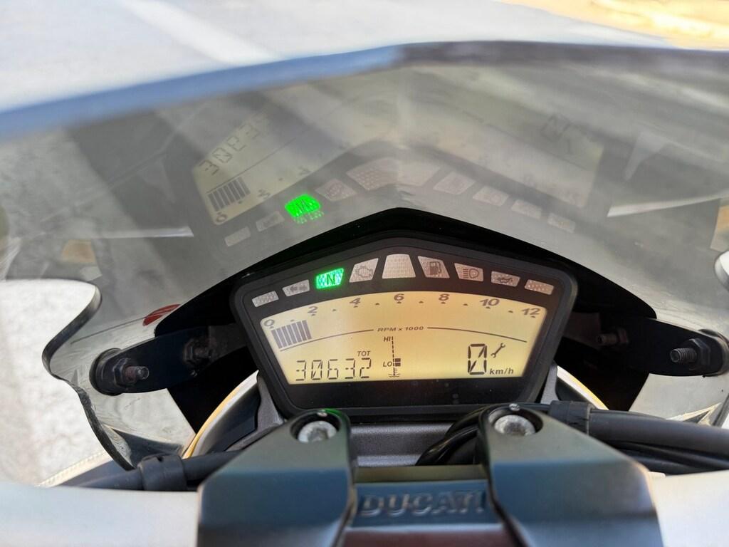 STREETFIGHTER 848