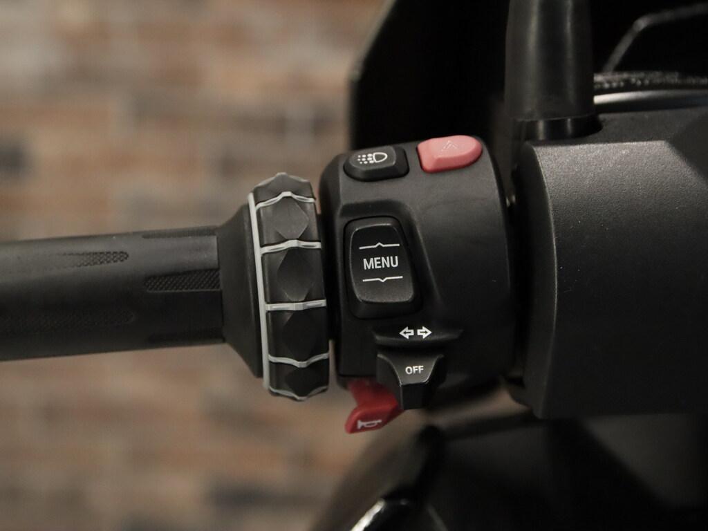 C 400 X