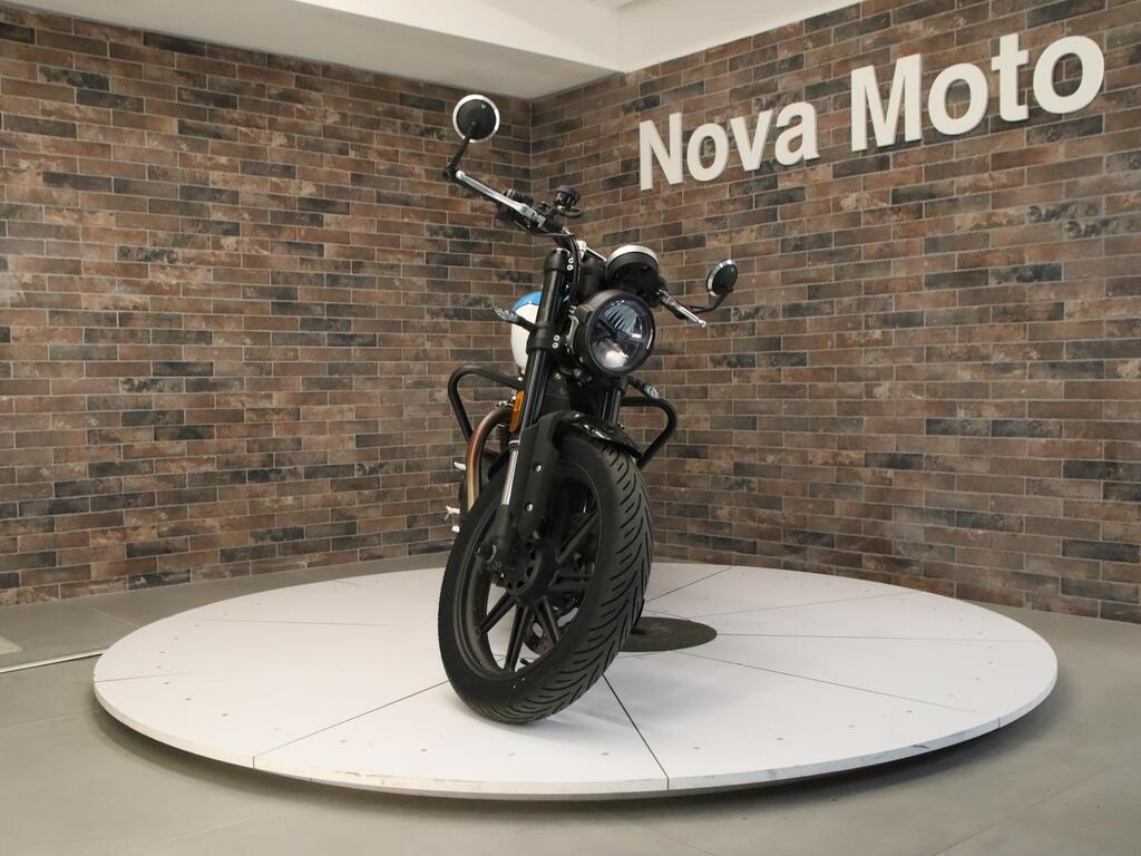 SPEED TWIN 900