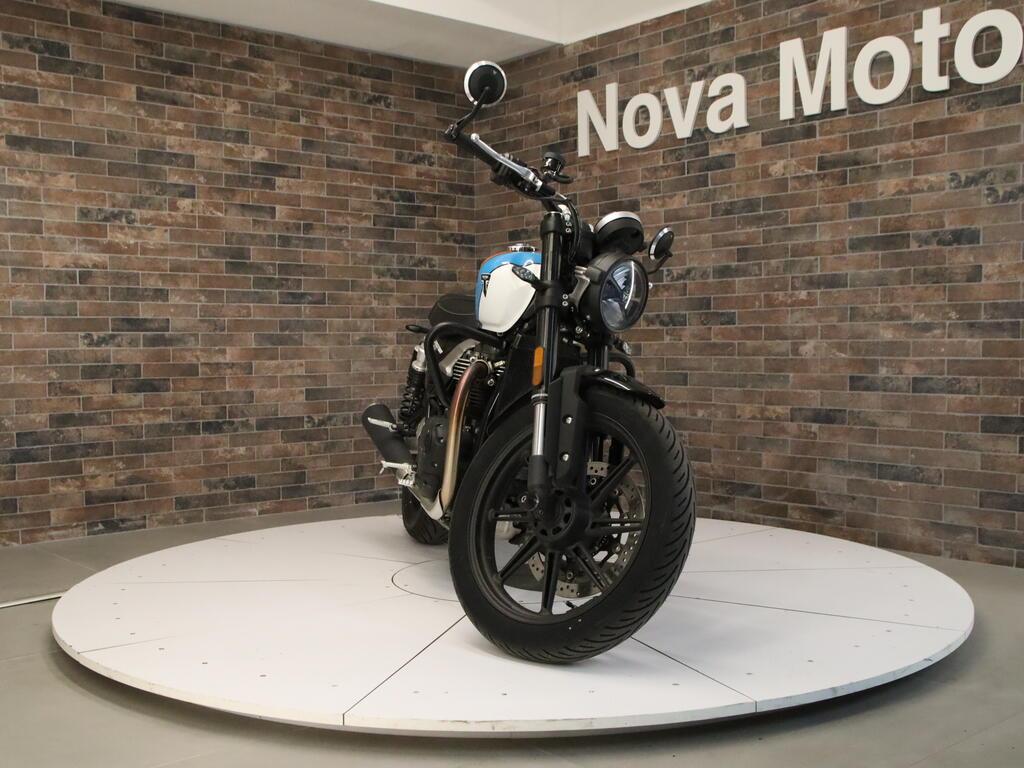 SPEED TWIN 900