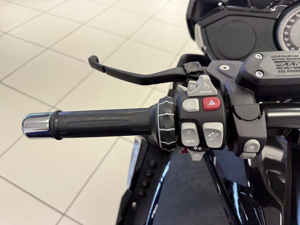 K 1600 B