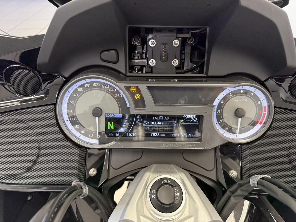 K 1600 B