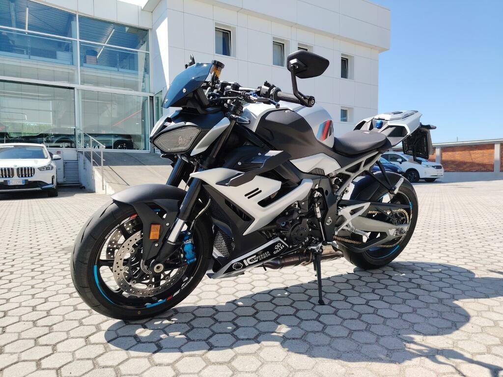 M 1000 R
