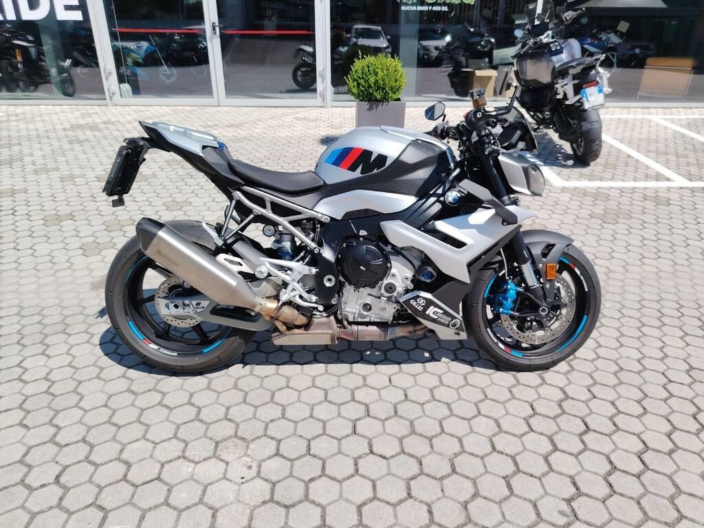 M 1000 R