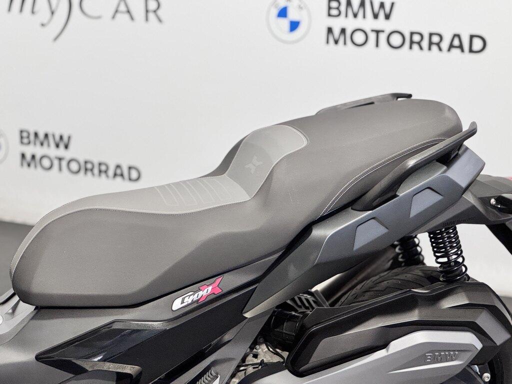 C 400 X