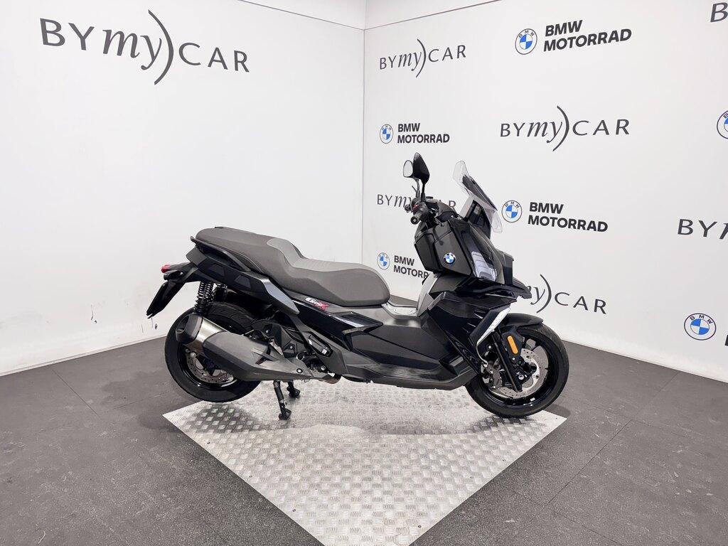 C 400 X