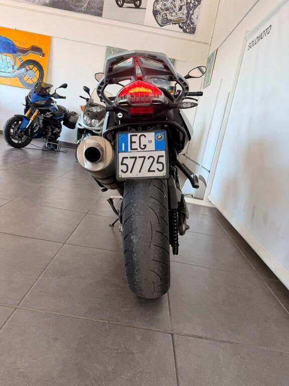 F 800 R