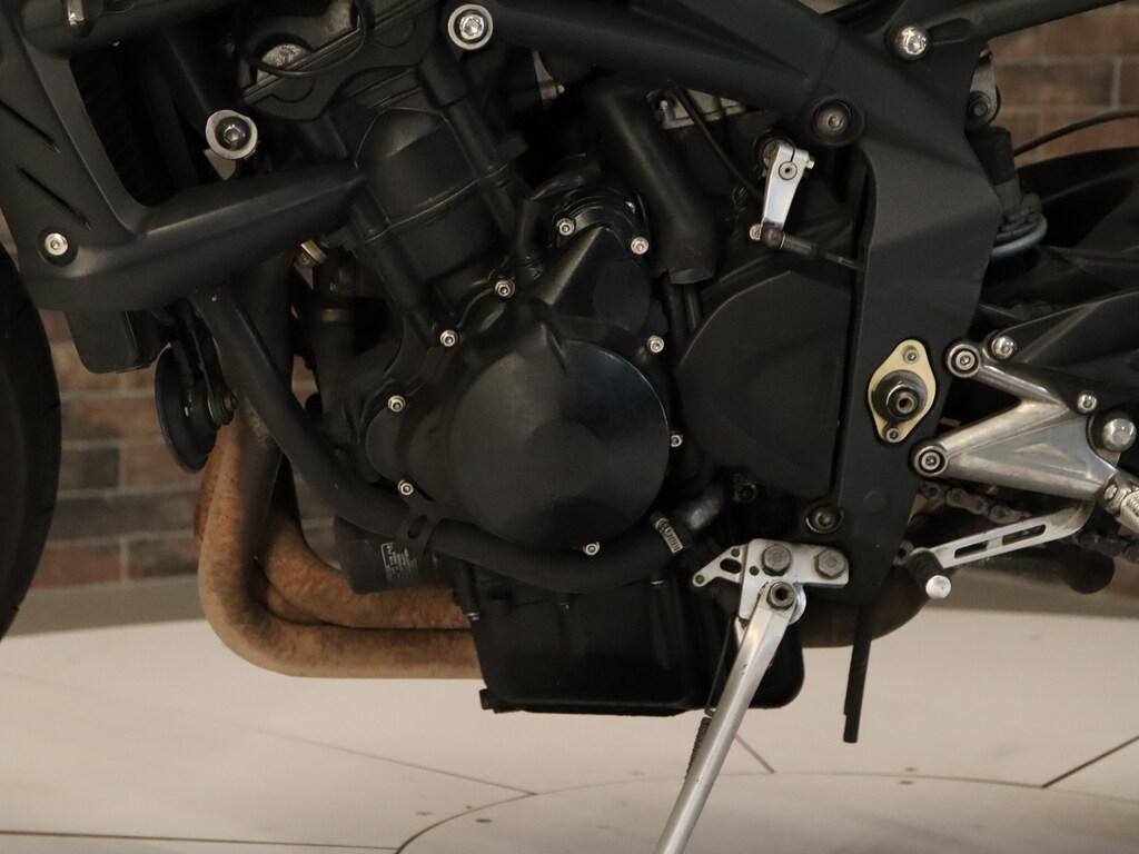 STREET TRIPLE 675