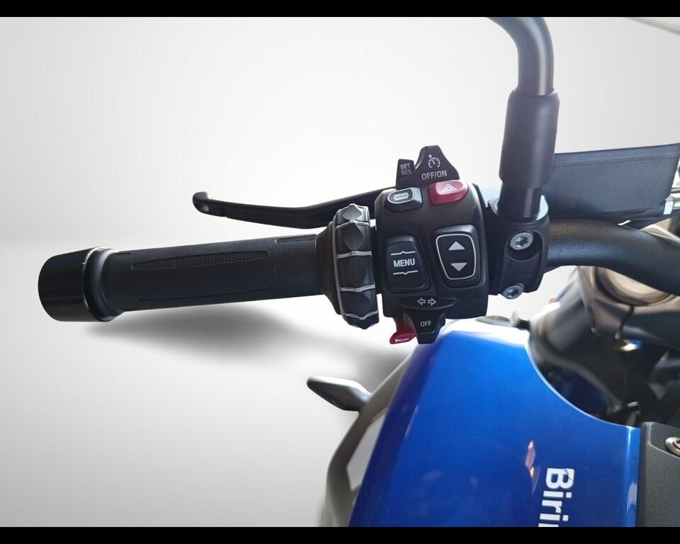 R 1300 R