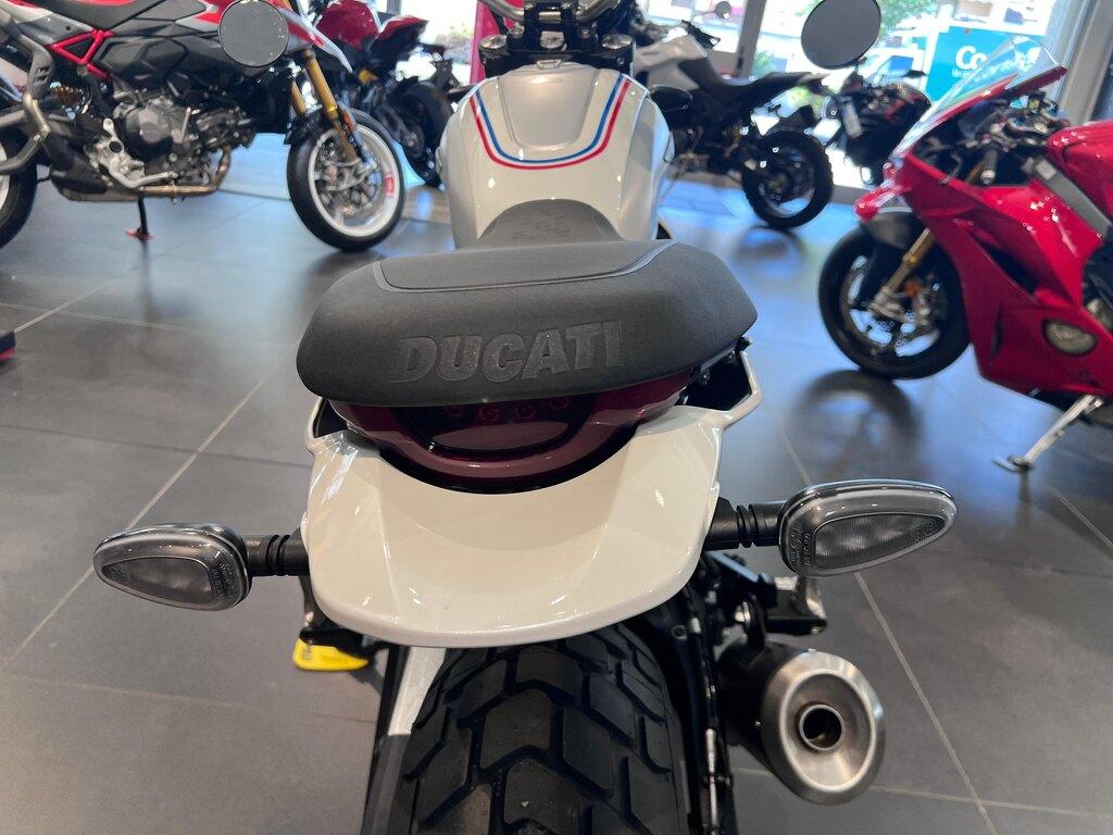 SCRAMBLER 800