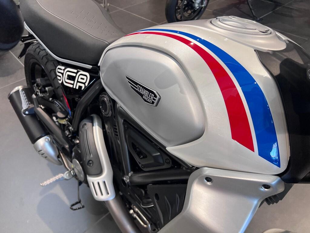 SCRAMBLER 800