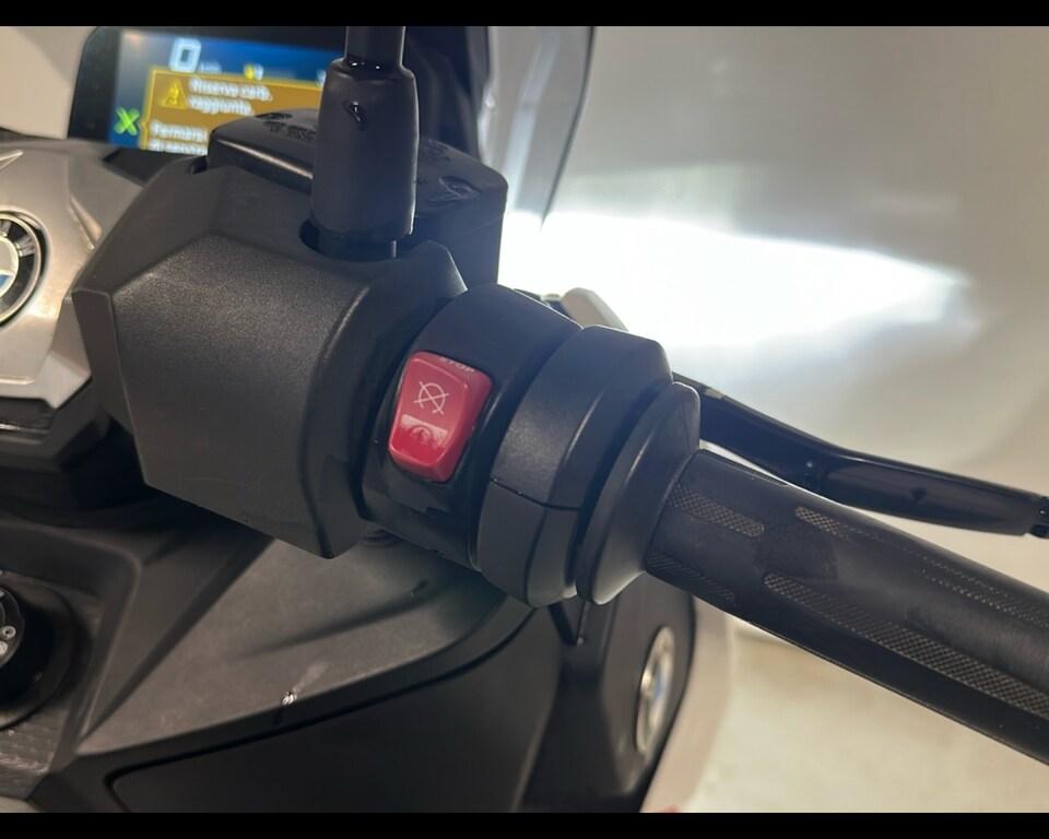 C 400 X