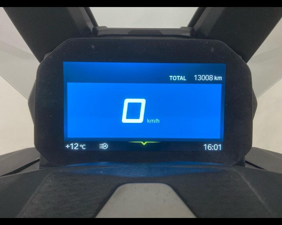 C 400 X