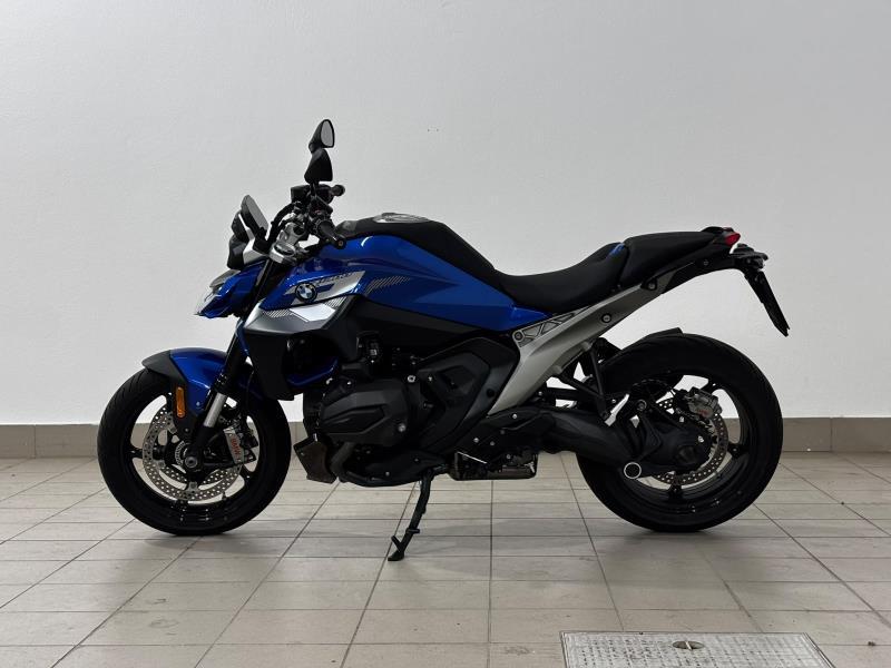 R 1300 R