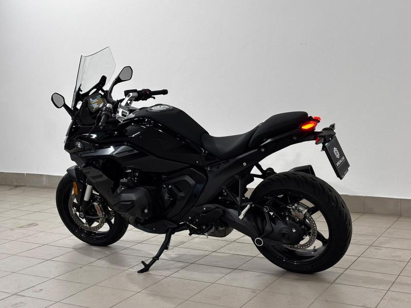 R 1300 RS