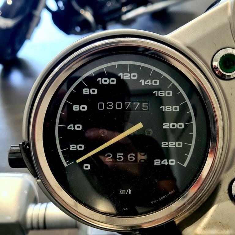 R 850 R