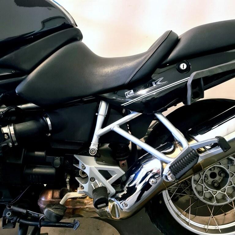 R 850 R
