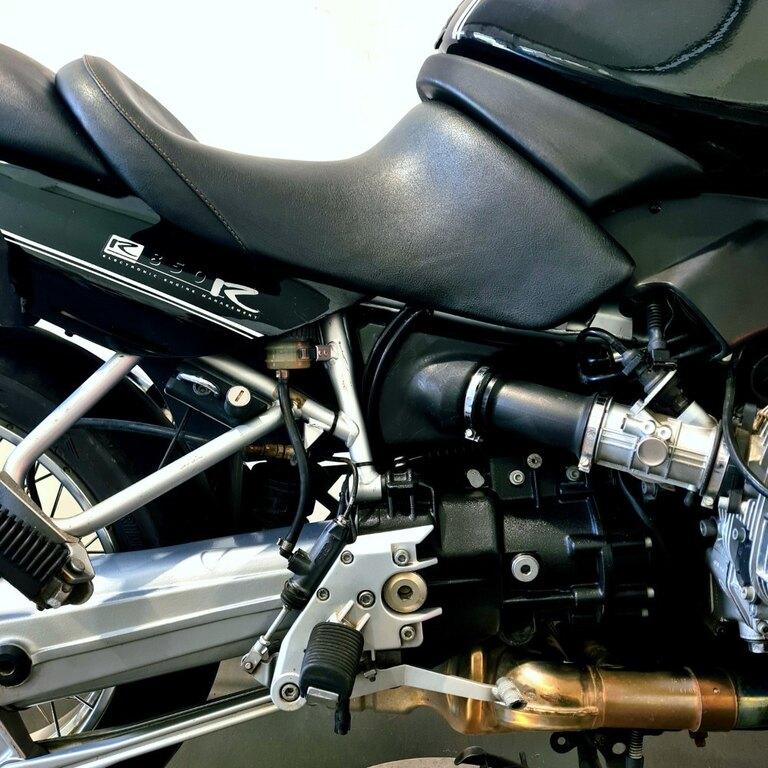 R 850 R